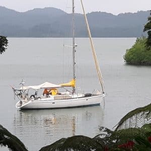 Universal Yachting 44